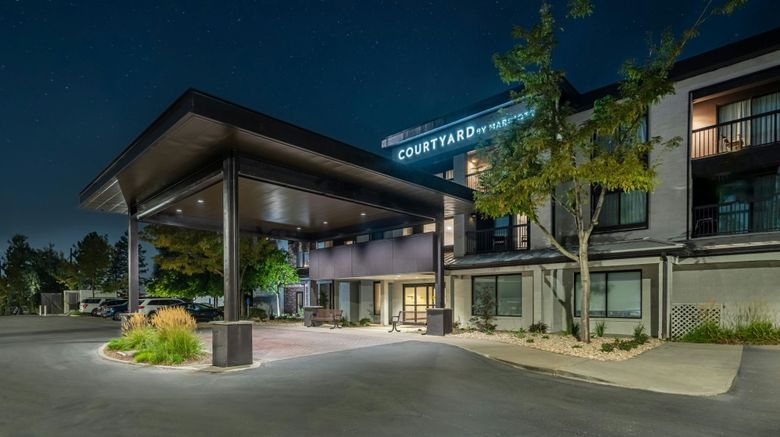 <b>Courtyard Salt Lake City Airport Exterior</b>. Images powered by <a href="https://www.leonardoworldwide.com/" title="Leonardo Worldwide" target="_blank">Leonardo</a>.