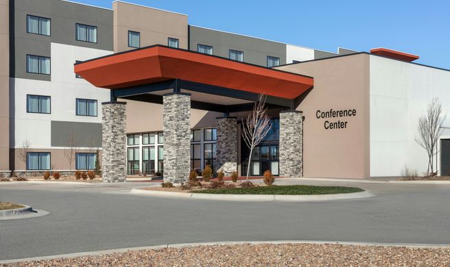 Homewood Suites by Hilton Wichita Arpt Exterior