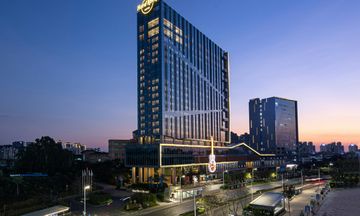 Yiyang Yincheng Huatian Hotel