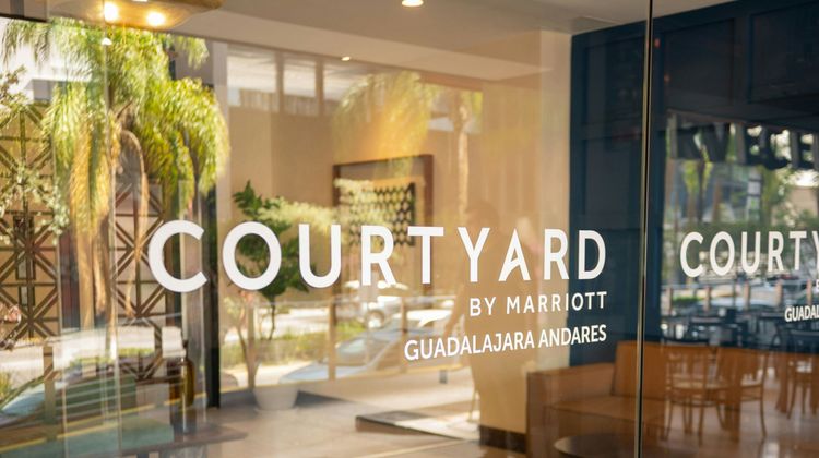 Courtyard Guadalajara Andares Exterior