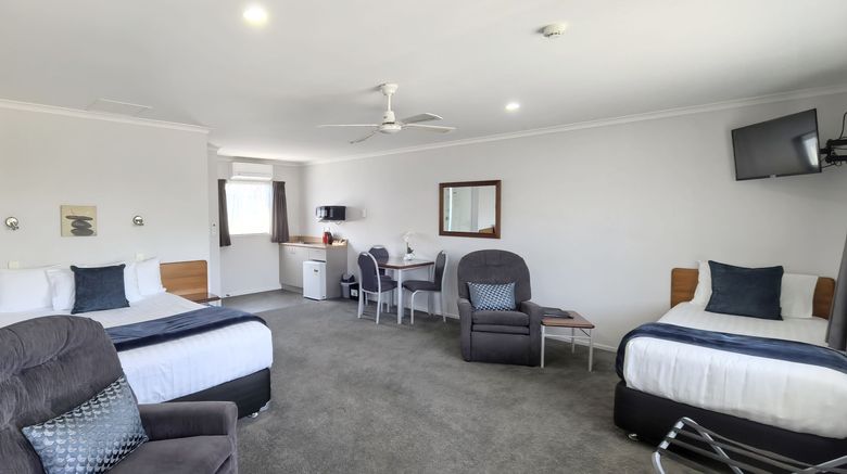 <b>B-K's Magnolia Motor Inn Room</b>. Images powered by <a href="https://www.leonardoworldwide.com/" title="Leonardo Worldwide" target="_blank">Leonardo</a>.