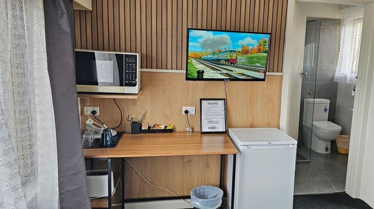 Blue Lake Motel Room