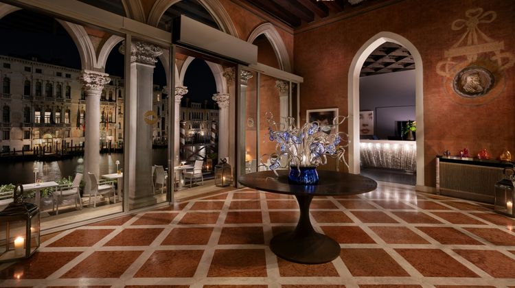 Sina Centurion Palace Lobby