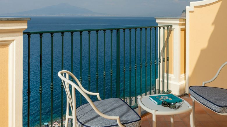 <b>Hotel Du Tasso Sorrento Suite</b>. Images powered by <a href="https://www.leonardoworldwide.com/" title="Leonardo Worldwide" target="_blank">Leonardo</a>.