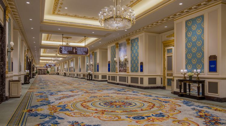 The Parisian Macao Meeting