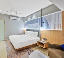 Holiday Inn Express & Suites Vijayawada Room