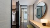 HUALUXE City Center Room
