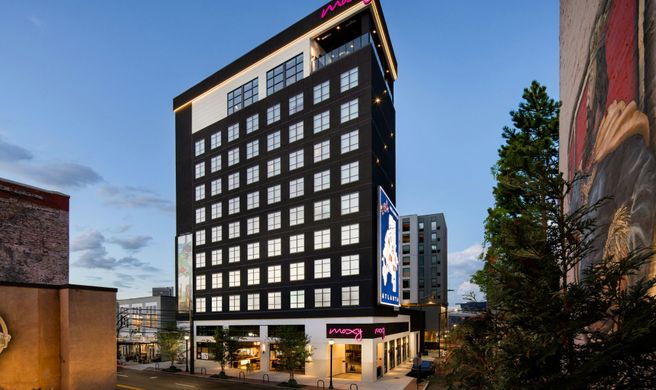 Moxy Atlanta Downtown Exterior