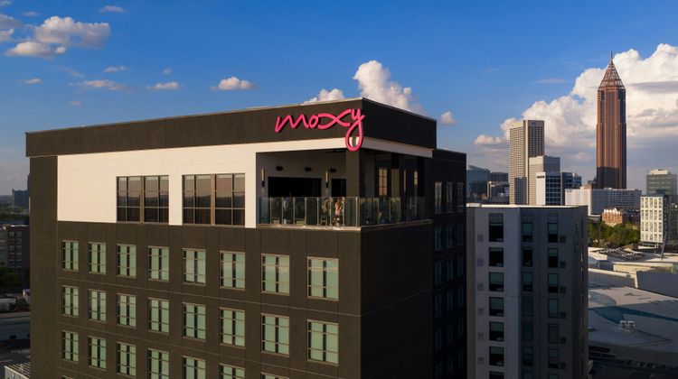 Moxy Atlanta Downtown Exterior