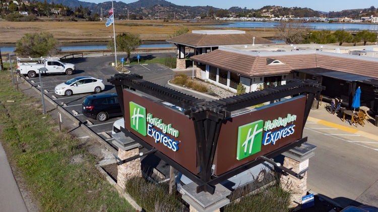 Holiday Inn Express Mill Valley Exterior