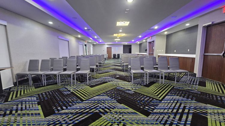 Holiday Inn Express Oak Grove Ballroom