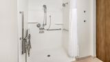 Holiday Inn Exp Suites Roseburg N Room