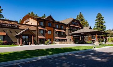 Cedar Creek Lodge Hotel