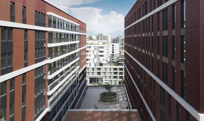 Nonanteneuf Geneve Etang Arpt Exterior