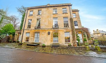 OYO Bailbrook Lodge