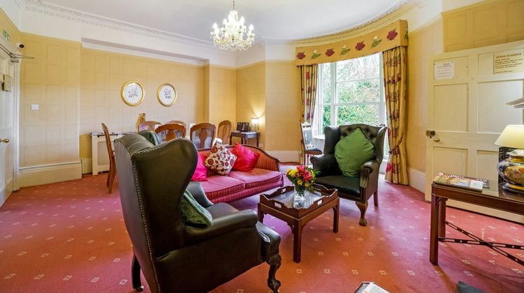 OYO Bailbrook Lodge Lobby