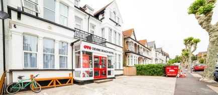 OYO Devine Beach Hotel Exterior