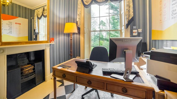OYO Bailbrook Lodge Lobby