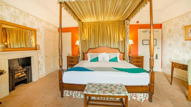 OYO Bailbrook Lodge Room