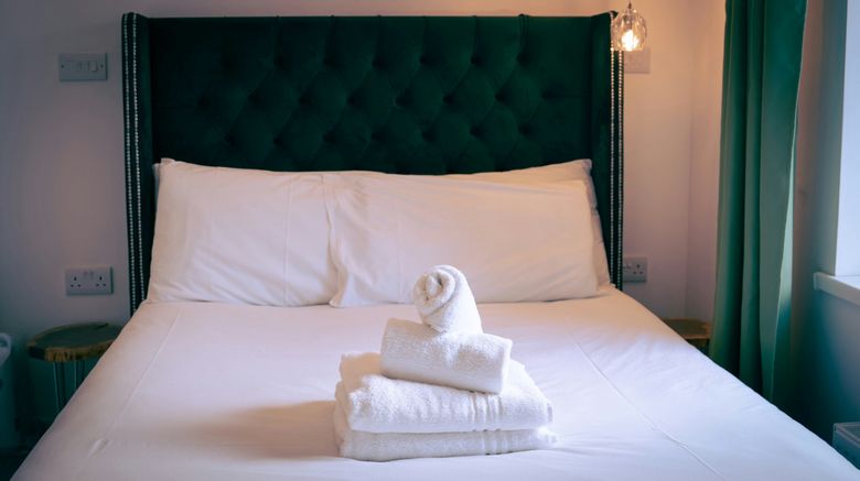 <b>Newquay Beach Hotel Room</b>. Images powered by <a href="https://www.leonardoworldwide.com/" title="Leonardo Worldwide" target="_blank">Leonardo</a>.