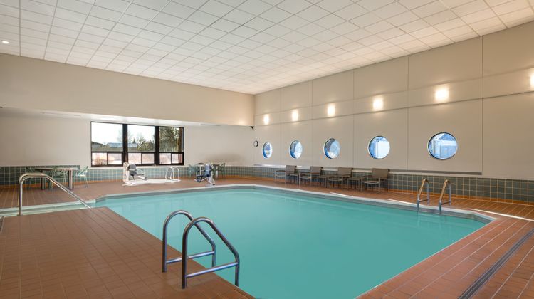 Garner by IHG Pool