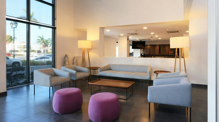 City Express by Marriott Tampico Lobby