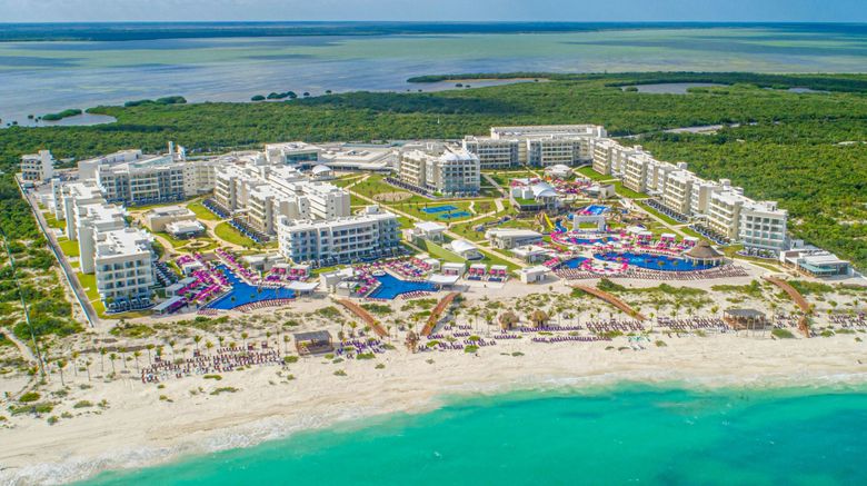 Planet Hollywood Cancun Exterior. Images powered by <a href="https://www.leonardoworldwide.com" target="_blank" rel="noopener">Leonardo</a>.