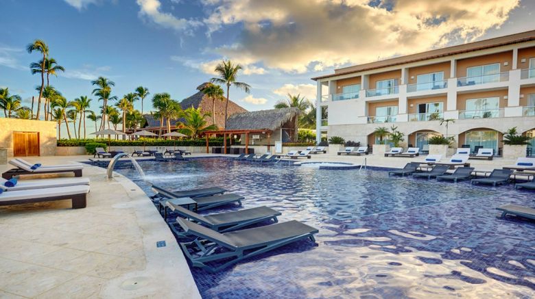 <b>Hideaway at Royalton-Autograph Coll. Pool</b>. Images powered by <a href="https://www.leonardoworldwide.com/" title="Leonardo Worldwide" target="_blank">Leonardo</a>.