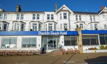 OYO Shanklin Beach Hotel