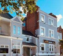 OYO Star Hotel, South Leicester Exterior