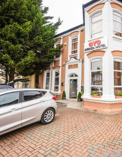 OYO Arinza Hotel