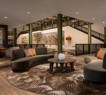 Sheraton Grand Sacramento Hotel Lobby