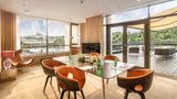 Hotel President Suite