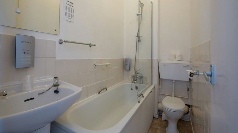 <b>OYO Shanklin Beach Hotel Room</b>. Images powered by <a href="https://www.leonardoworldwide.com/" title="Leonardo Worldwide" target="_blank">Leonardo</a>.