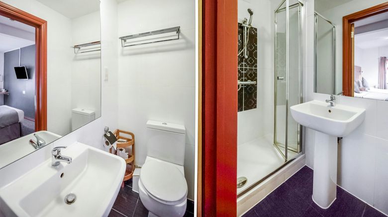 <b>OYO Arinza Hotel Room</b>. Images powered by <a href="https://www.leonardoworldwide.com/" title="Leonardo Worldwide" target="_blank">Leonardo</a>.