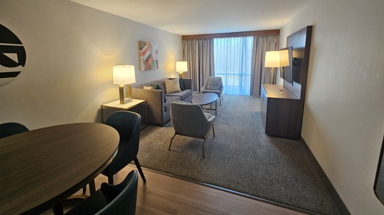 Holiday Inn Harrisburg-Hershey Hotel Suite
