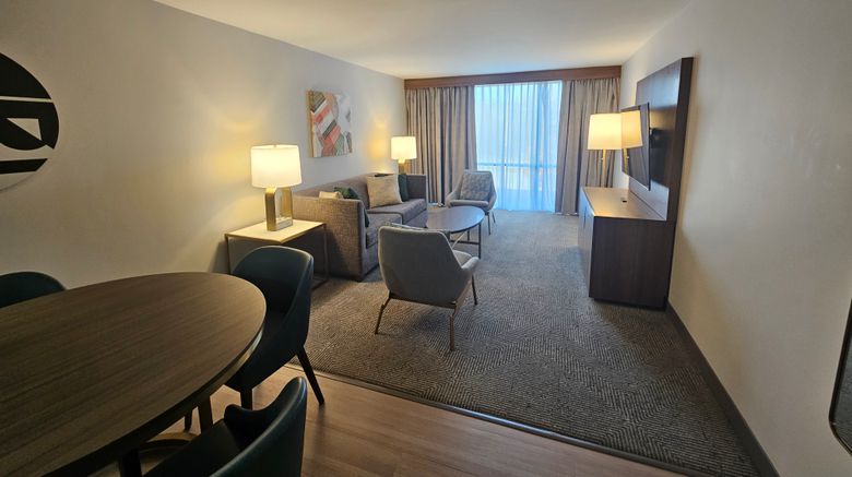 <b>Holiday Inn Harrisburg-Hershey Hotel Suite</b>. Images powered by <a href="https://www.leonardoworldwide.com/" title="Leonardo Worldwide" target="_blank">Leonardo</a>.