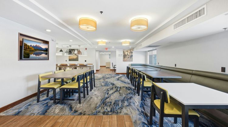 Fairfield Inn & Suites Wallingford New Haven Restaurant
