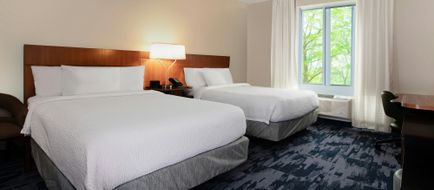 Fairfield Inn & Suites Richmond West Room