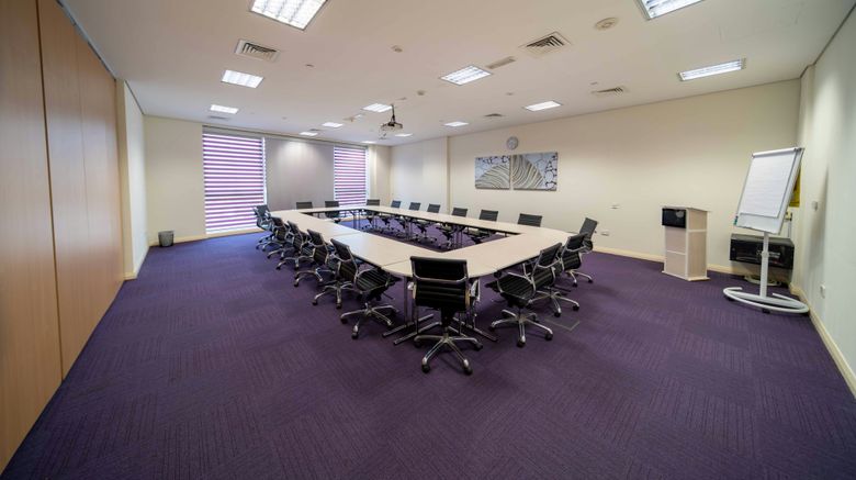 <b>Premier Inn Abu Dhabi Capital Centre Meeting</b>. Images powered by <a href="https://www.leonardoworldwide.com/" title="Leonardo Worldwide" target="_blank">Leonardo</a>.