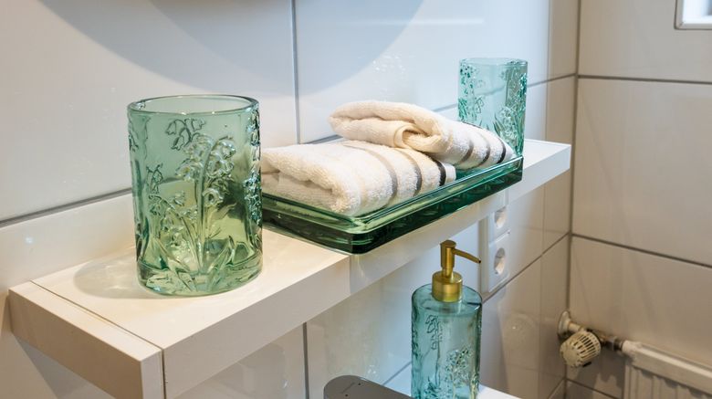 <b>Hoefingen Schlosshotel Room</b>. Images powered by <a href="https://www.leonardoworldwide.com/" title="Leonardo Worldwide" target="_blank">Leonardo</a>.