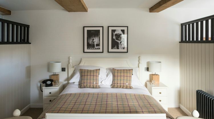 Tudor Farmhouse Hotel Room