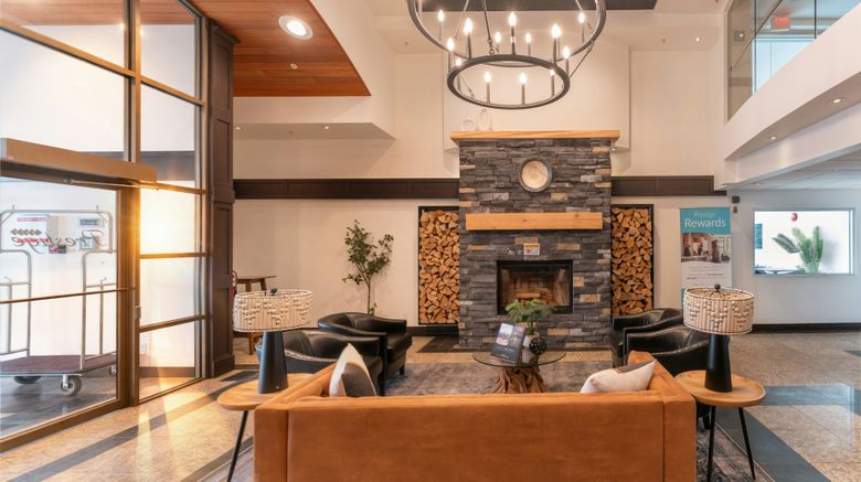 <b>Four Points by Sheraton Prince George Lobby</b>. Images powered by <a href="https://www.leonardoworldwide.com/" title="Leonardo Worldwide" target="_blank">Leonardo</a>.
