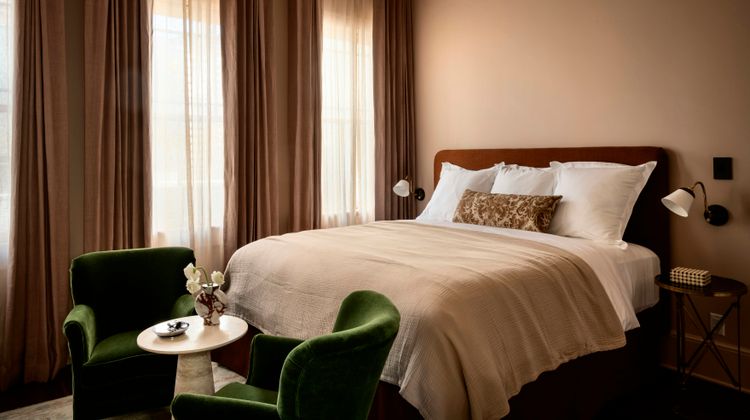 The Douglas Hotel Savannah Room