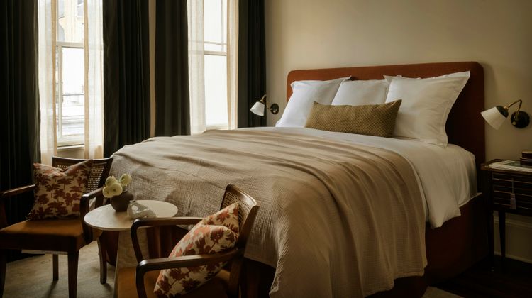 The Douglas Hotel Savannah Room