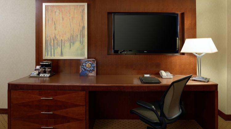 DoubleTree by Hilton Washington Dulles Room
