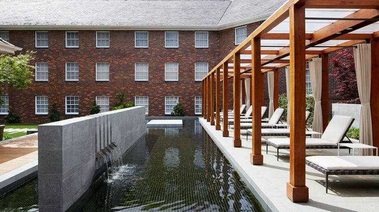 Brassey Hotel Exterior