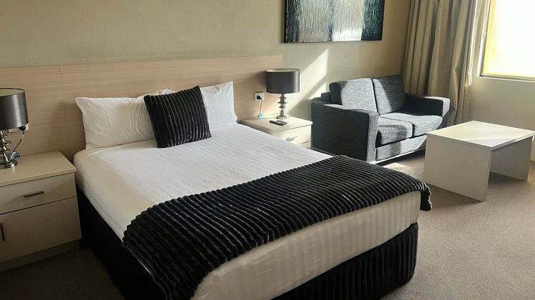 Pavilion Hotel Wagga Wagga Room