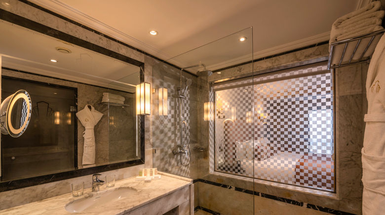 <b>Le Casablanca Hotel Room</b>. Images powered by <a href="https://www.leonardoworldwide.com/" title="Leonardo Worldwide" target="_blank">Leonardo</a>.