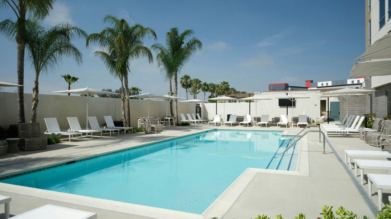 <b>SpringHill Suites Oxnar Marriott Pool</b>. Images powered by <a href="https://www.leonardoworldwide.com/" title="Leonardo Worldwide" target="_blank">Leonardo</a>.